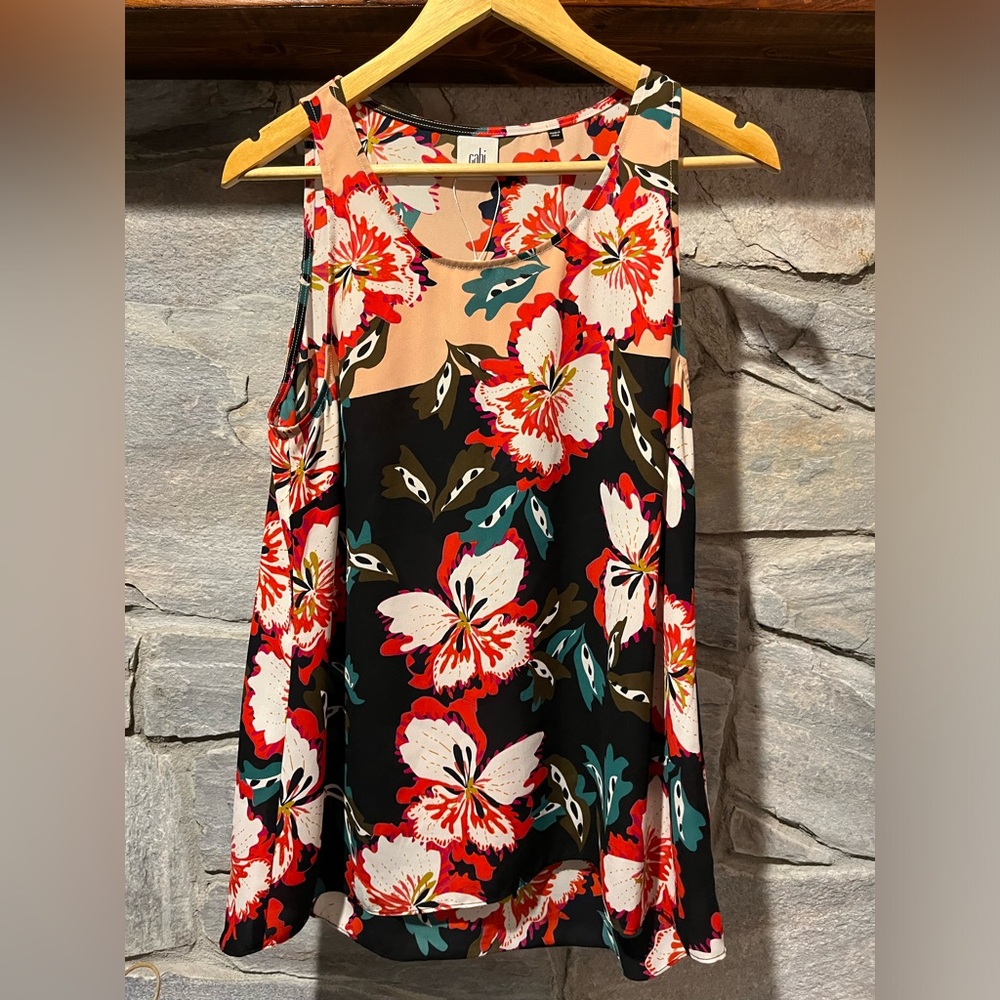 Cabi Vibrant Floral Print Women's Top